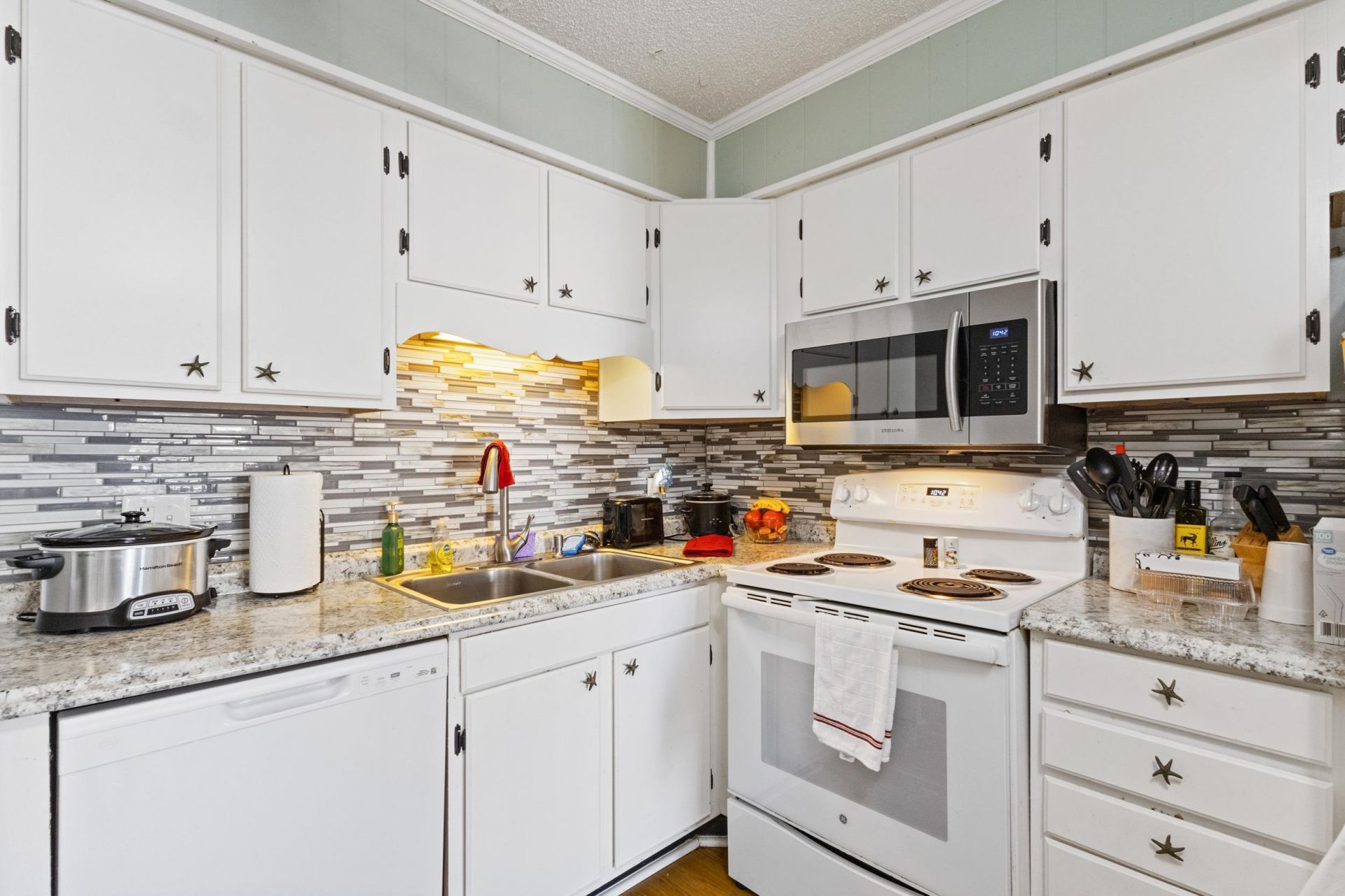 5001 N Ocean Blvd.  Photo 6