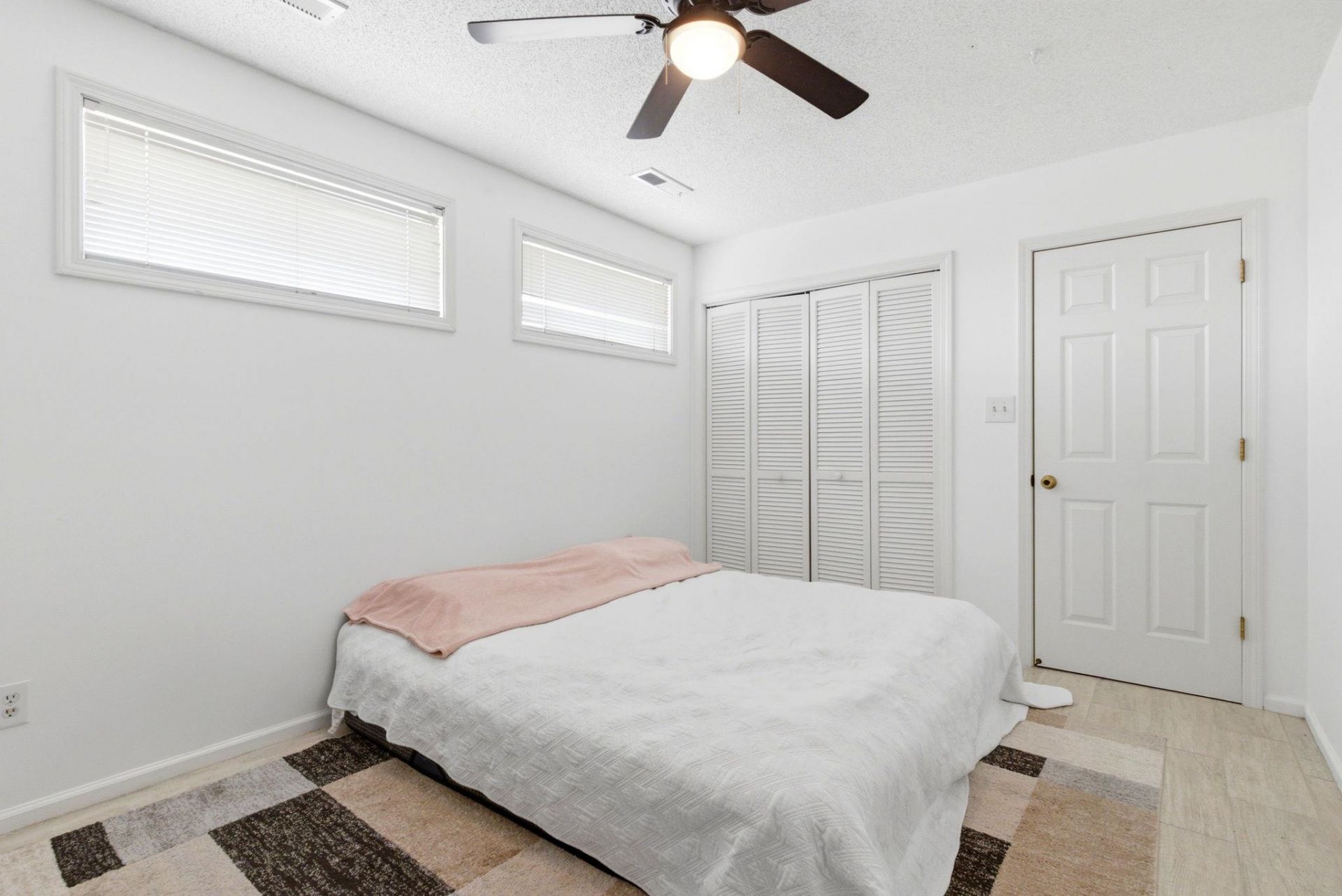 206 Double Eagle Dr. Photo 17
