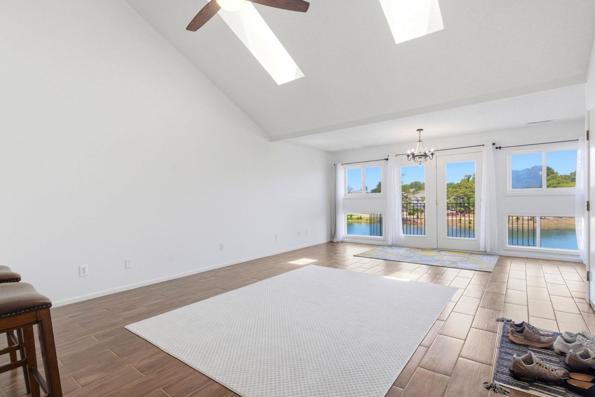 206 Double Eagle Dr. Photo 5