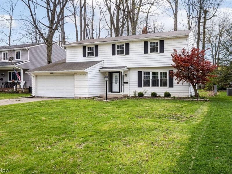 4590 Brendan Lane , North Olmsted, OH 44070 Photo 3