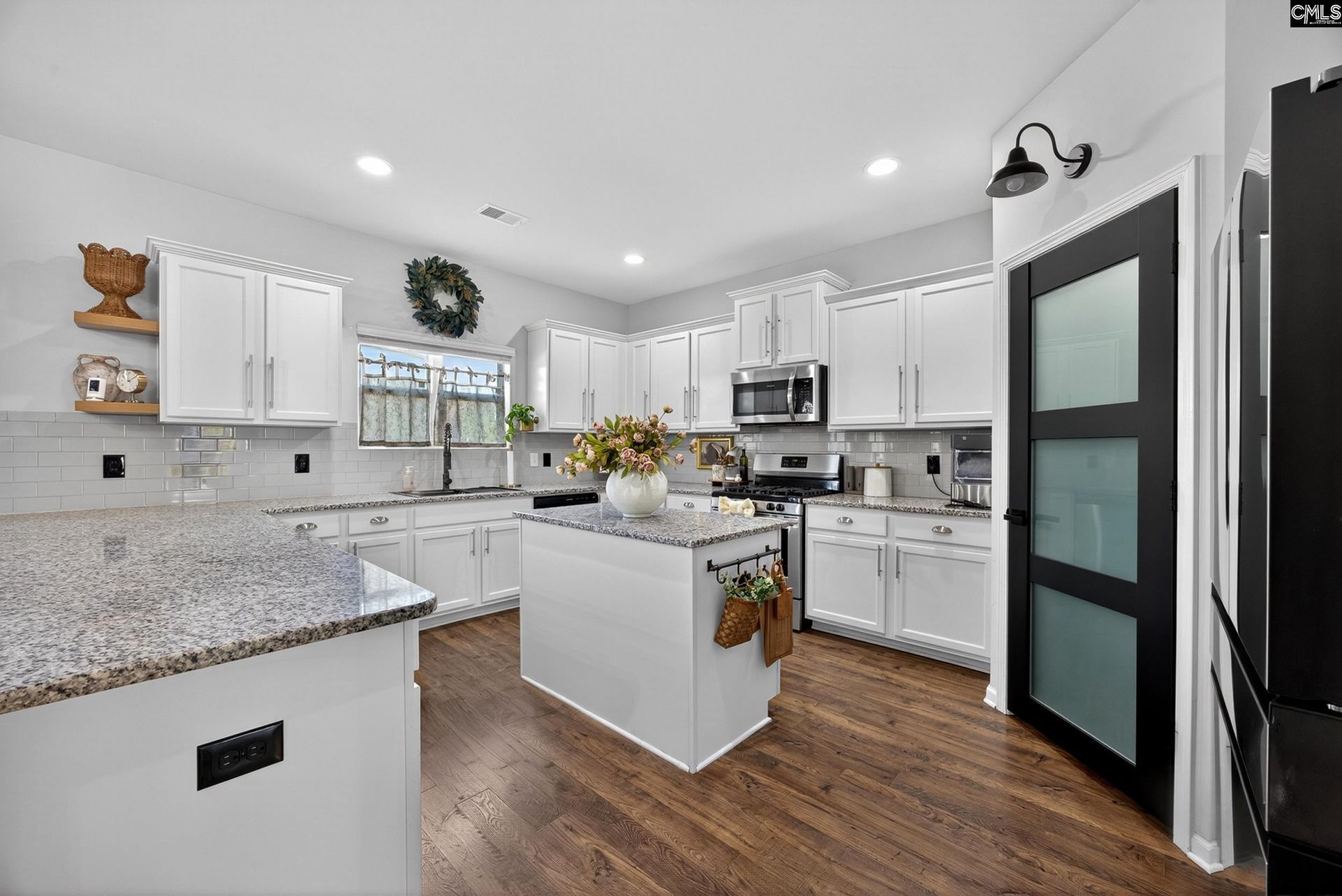 614 Tiger Lily Drive Photo 4