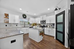 614 Tiger Lily Drive photo 4