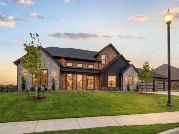 13112 Mackinac Island, Oklahoma City, OK 73142