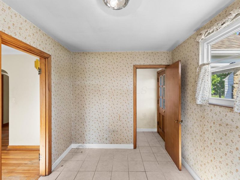 170 S Algonquin Avenue , Columbus, OH 43204 Photo 13