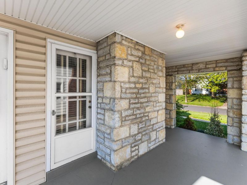 170 S Algonquin Avenue , Columbus, OH 43204 Photo 23