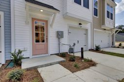 427 Caledon Court photo 4
