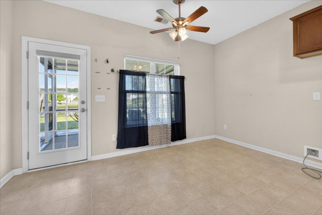 131 Charlesfort Way Photo 19