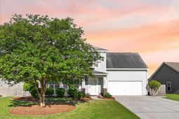 131 Charlesfort Way photo 4