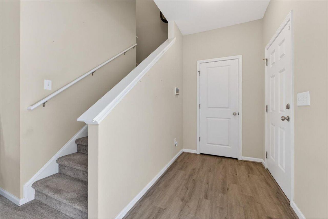 131 Charlesfort Way Photo 22