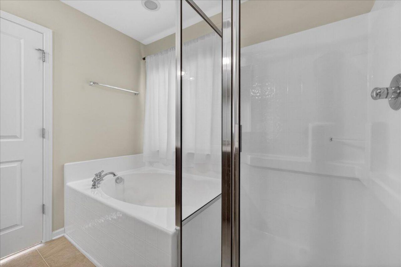 131 Charlesfort Way Photo 29