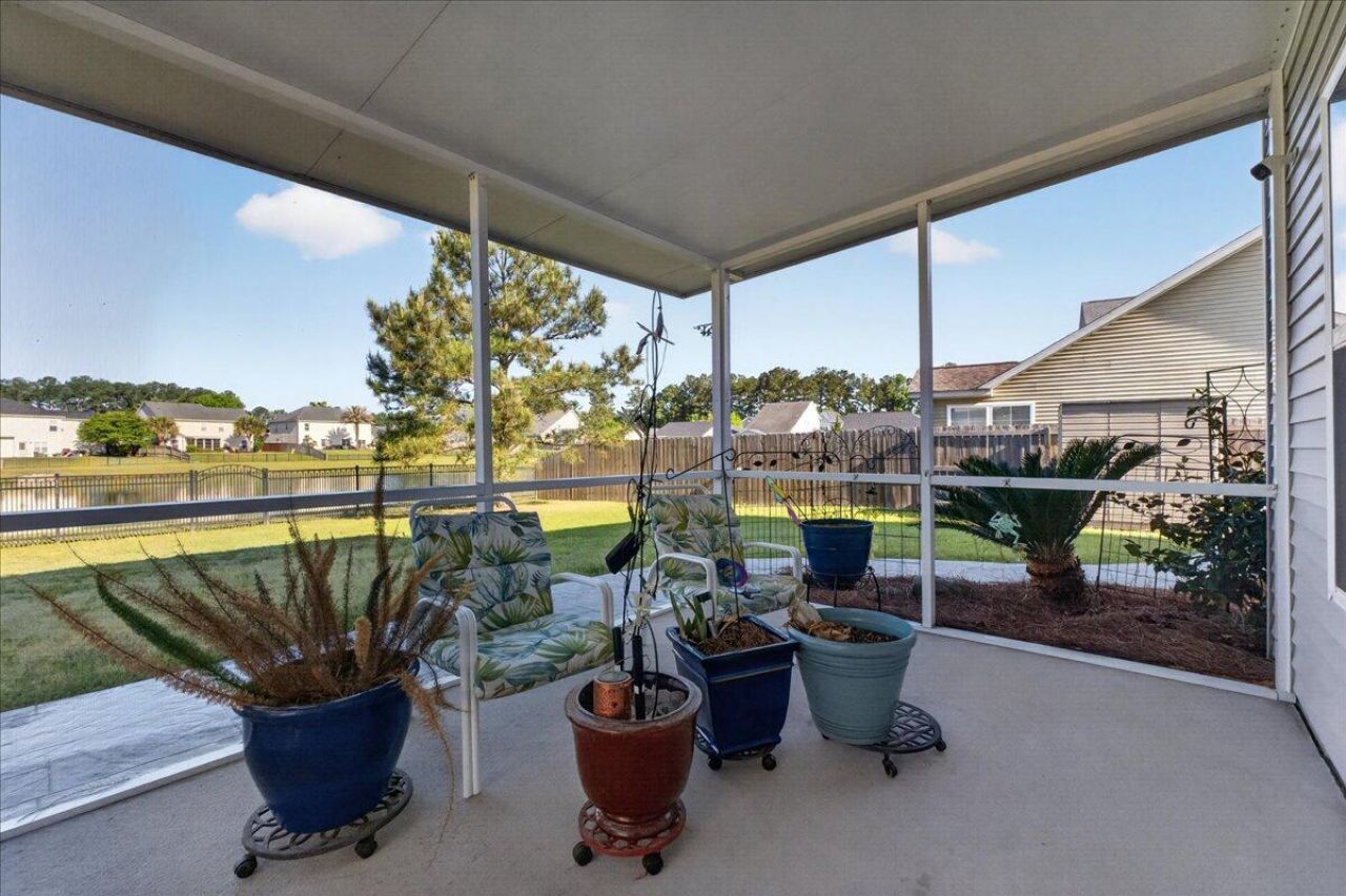 131 Charlesfort Way Photo 41