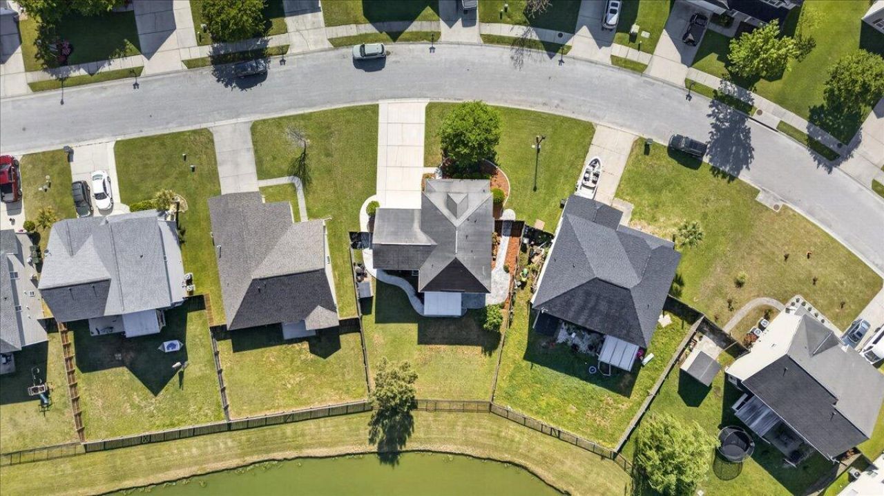 131 Charlesfort Way Photo 48