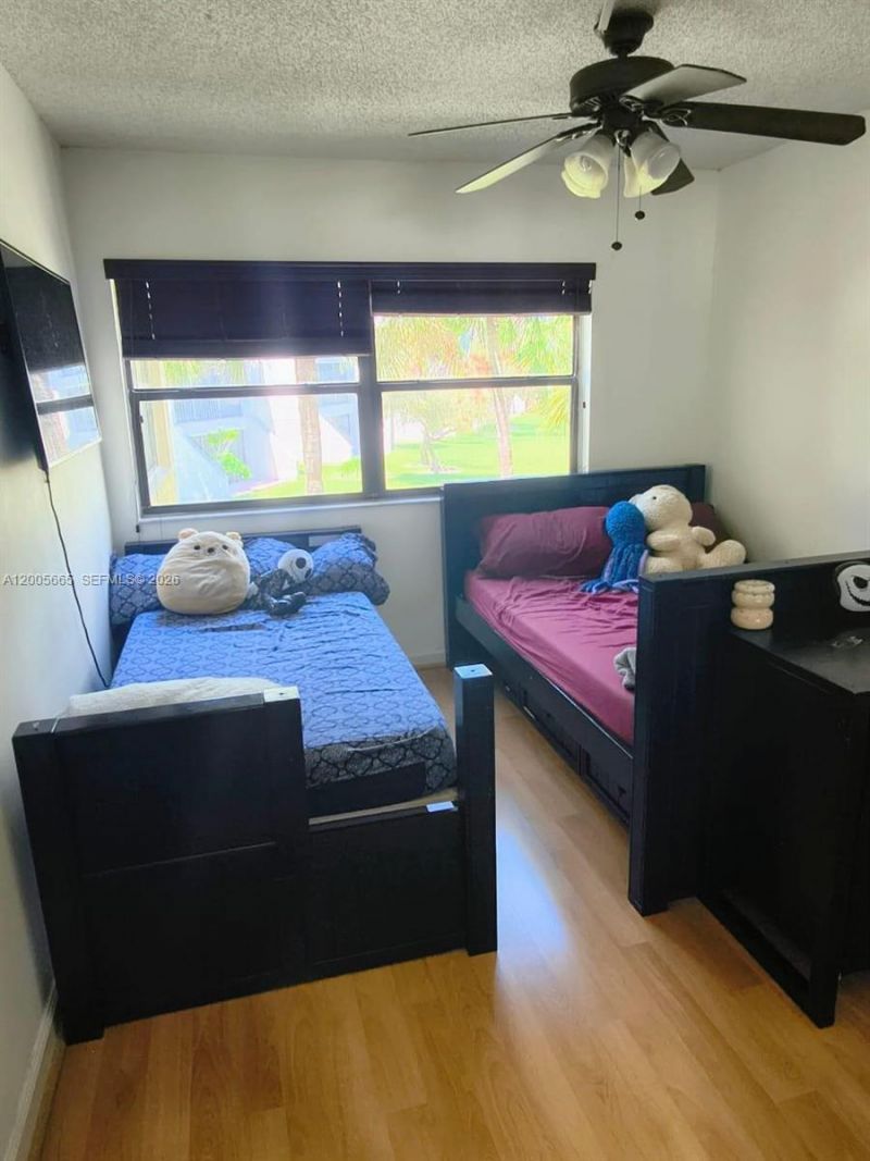 220 Lakeview Dr, Unit 203, Weston, FL 33326 Photo