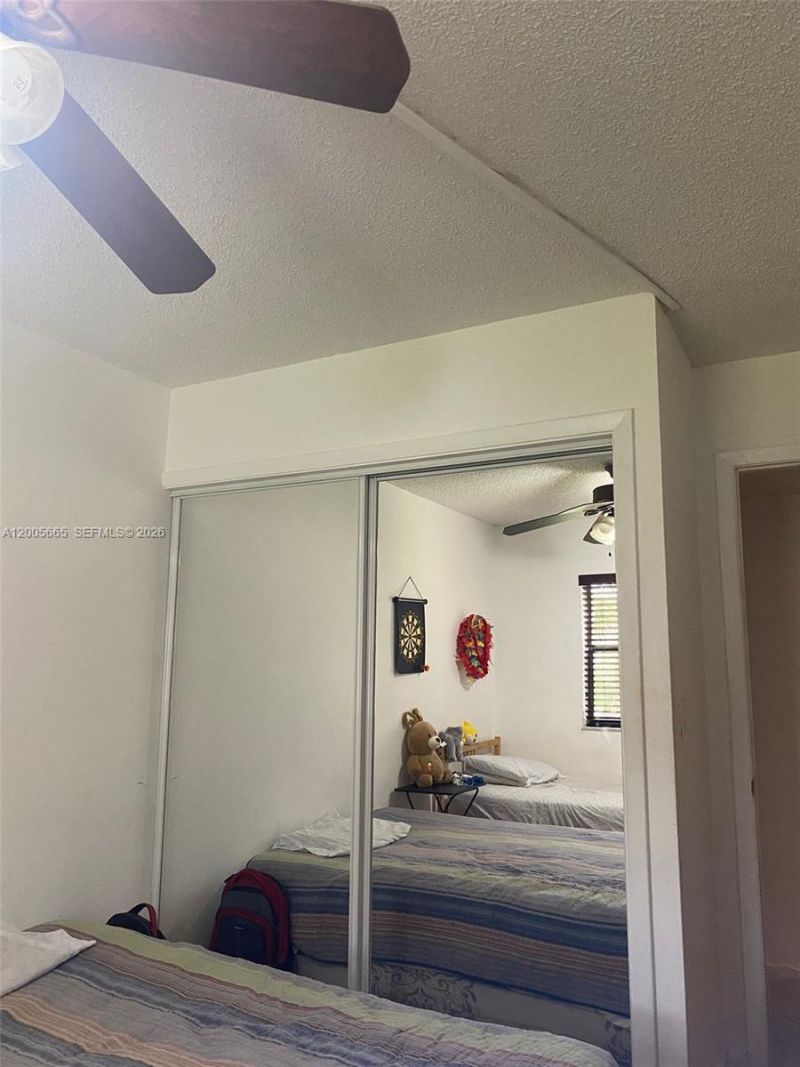 220 Lakeview Dr, Unit 203, Weston, FL 33326 Photo