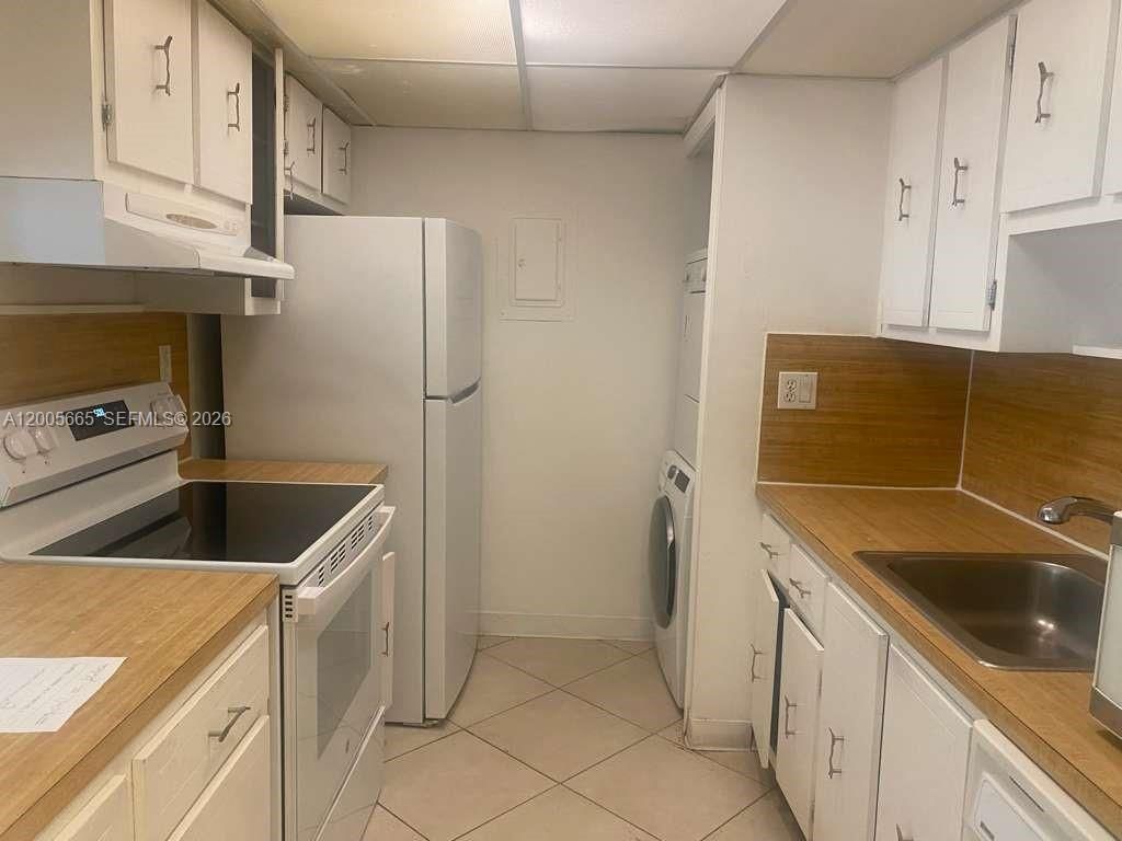220 Lakeview Dr, Unit 203, Weston, FL 33326 Photo