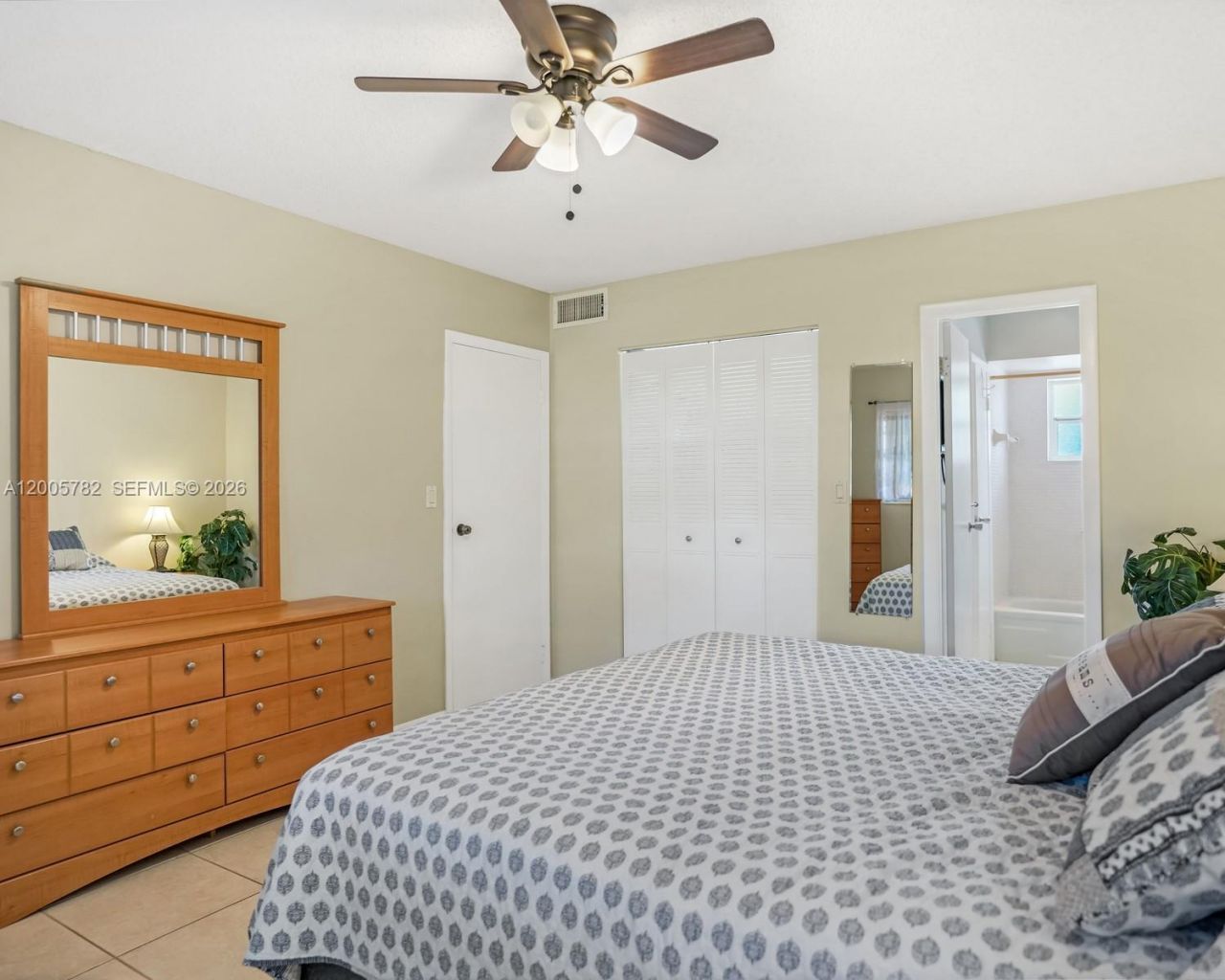 3506 NW 49th Ave , Unit 511, Lauderdale Lakes, FL 33319 Photo