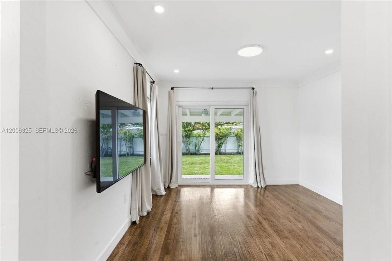 151 SW 51st Ct , Miami, FL 33134 Photo