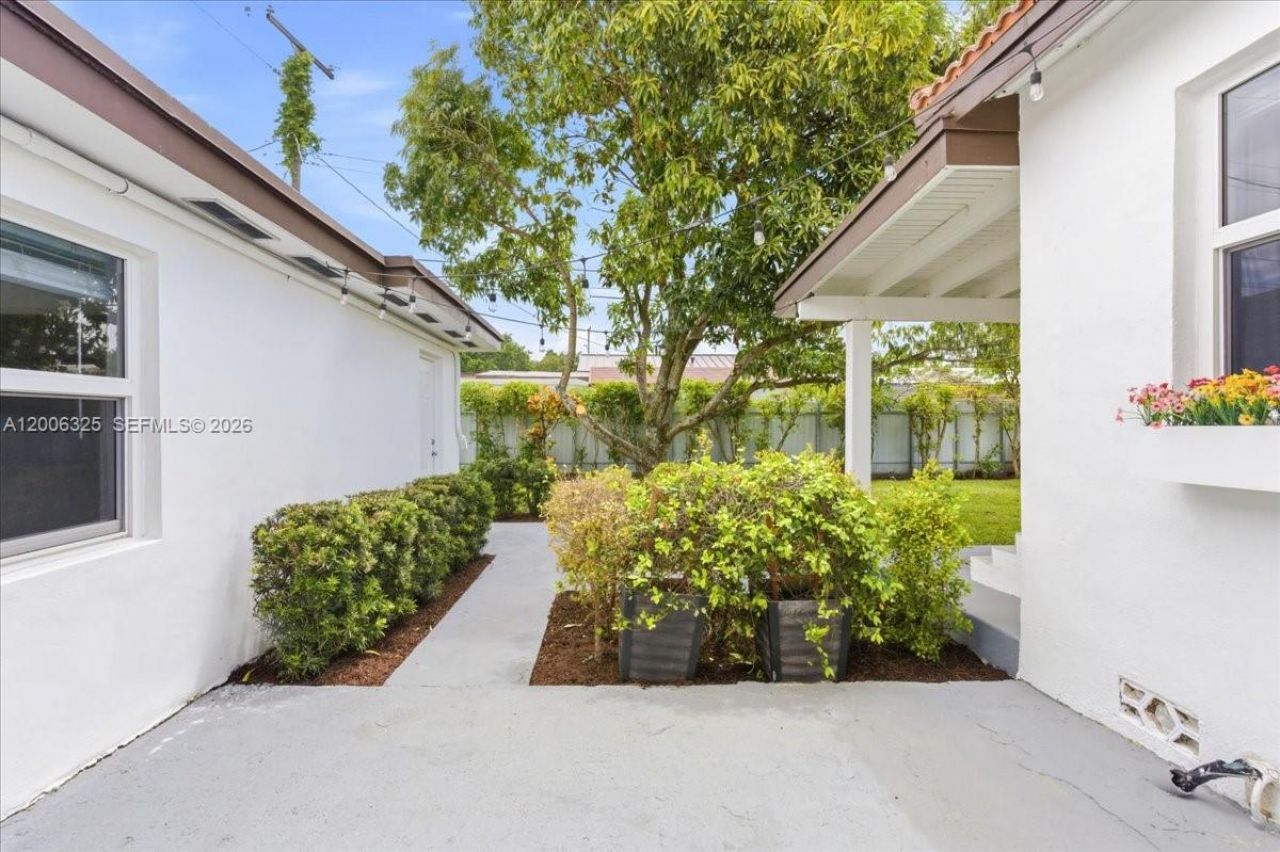 151 SW 51st Ct , Miami, FL 33134 Photo