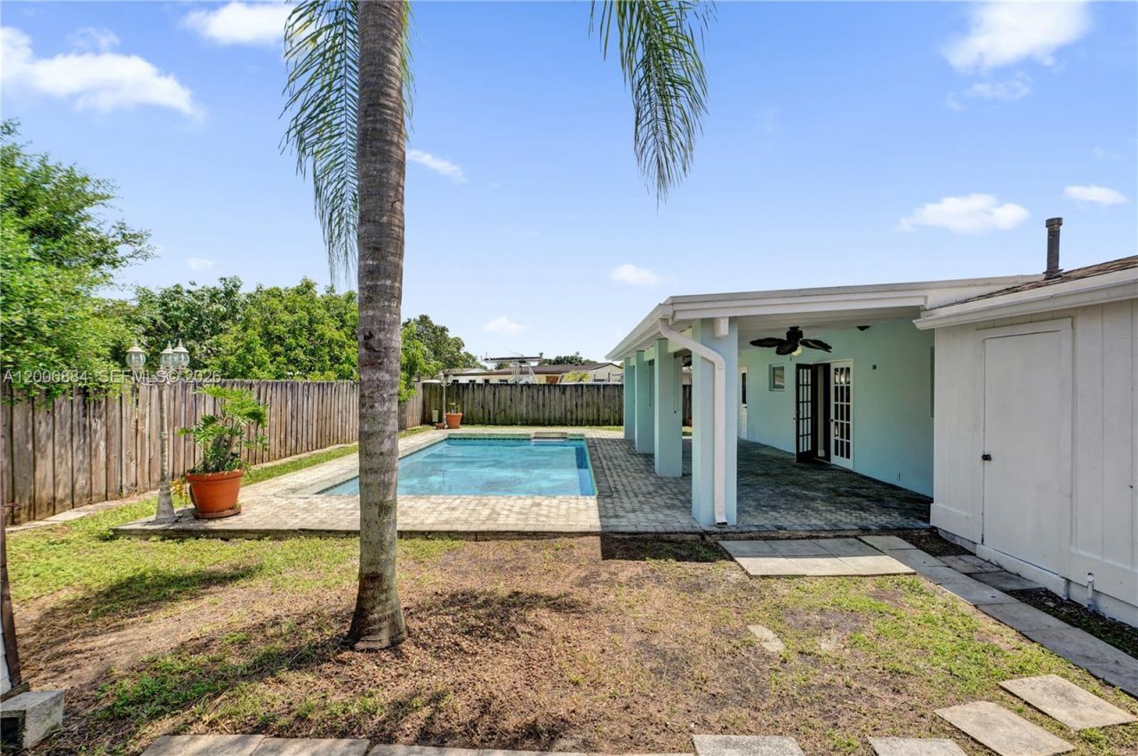 10511 SW 124th Ave, Miami, FL 33186 Photo