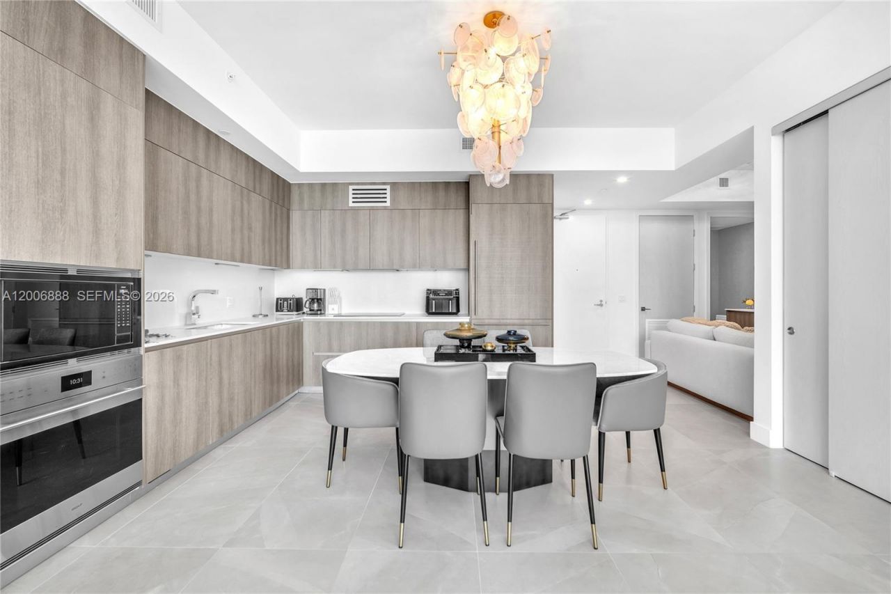 17550 Collins Ave, Unit 1002, Sunny Isles Beach, FL 33160 Photo