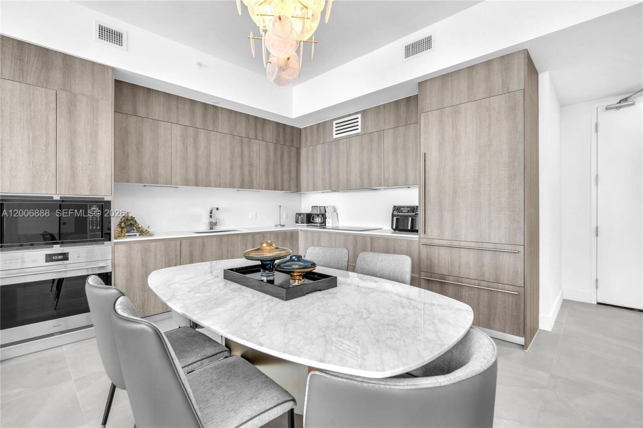 17550 Collins Ave, Unit 1002, Sunny Isles Beach, FL 33160 Photo