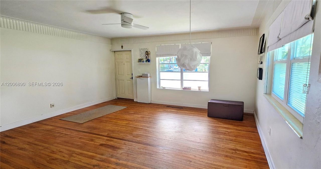 1135 NE 133rd St, North Miami, FL 33161 Photo