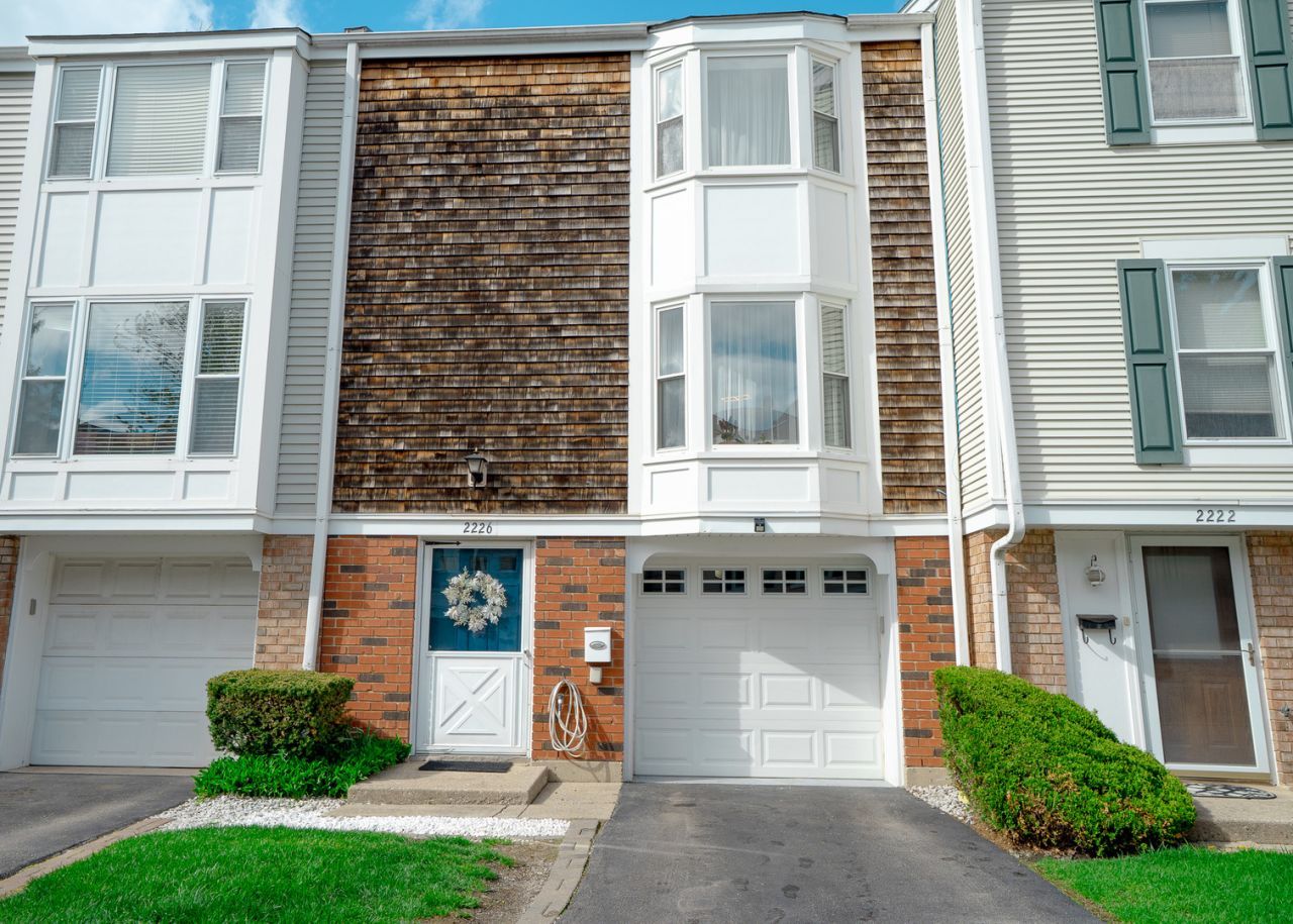 2226 Langdon Place , Hoffman Estates, IL 60169