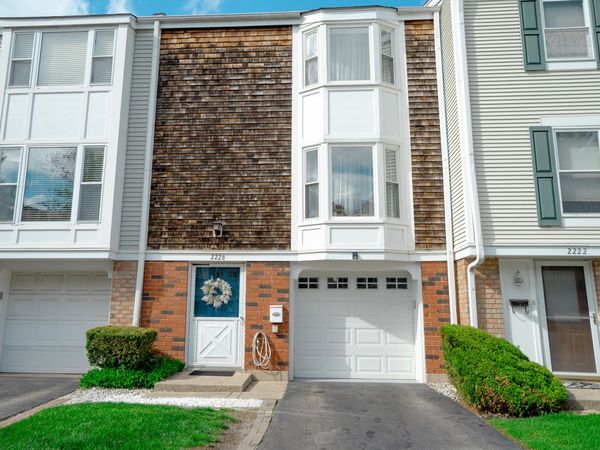 2226 Langdon Place , Hoffman Estates, IL 60169