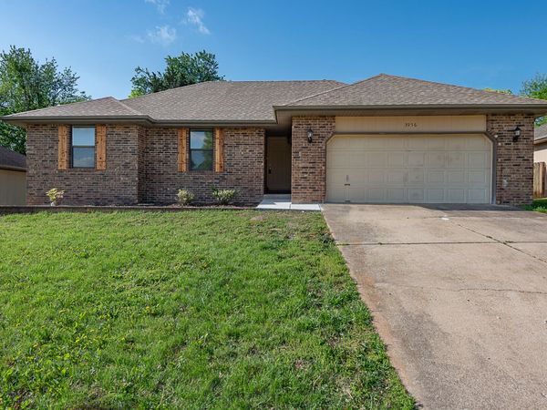 3956 W Wayland Street, Springfield, MO 65807
