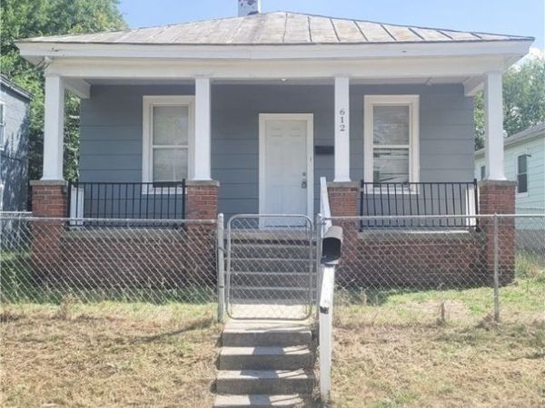 612 Virginia Avenue , Petersburg, VA 23803