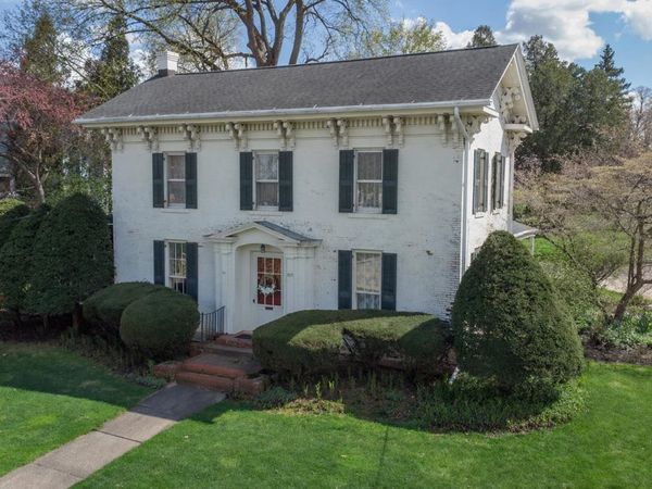 855 W Stephenson Street, FREEPORT, IL 61032