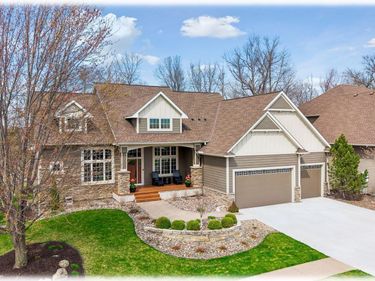 9943 Vagabond Lane N, Maple Grove, MN 55311