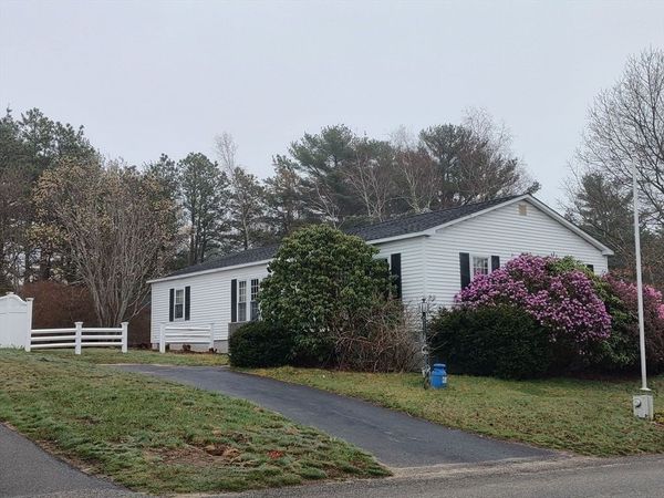 61 Pinehurst Drive, Plymouth, MA 02360