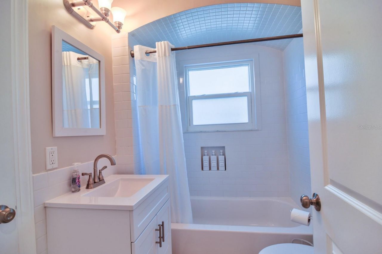 15565 Gulf Boulevard , Redington Beach, FL 33708 Photo