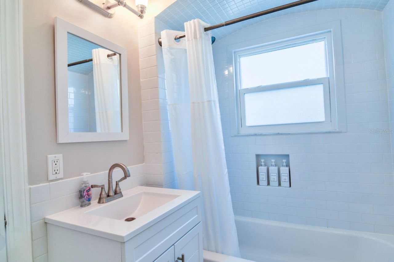 15565 Gulf Boulevard , Redington Beach, FL 33708 Photo