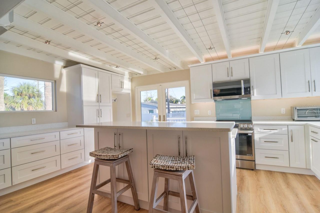 15565 Gulf Boulevard , Redington Beach, FL 33708 Photo