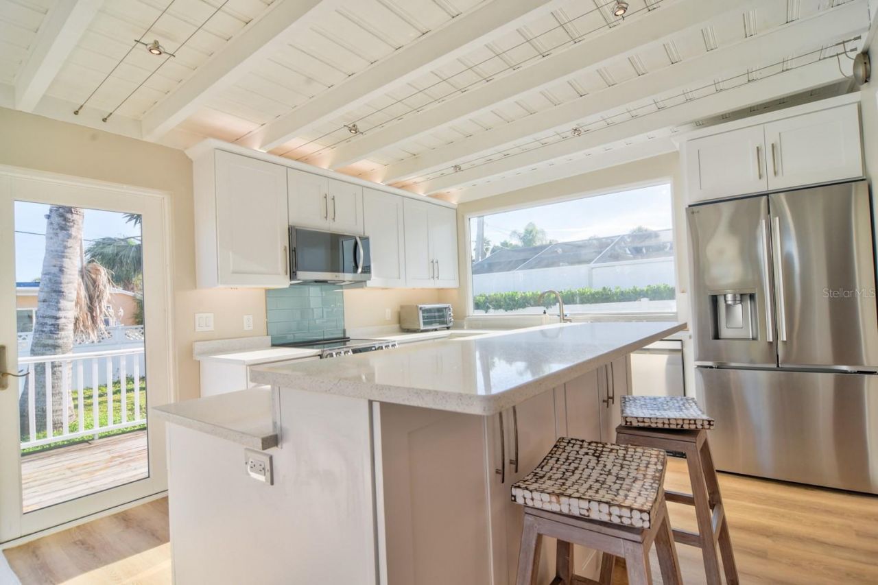 15565 Gulf Boulevard , Redington Beach, FL 33708 Photo