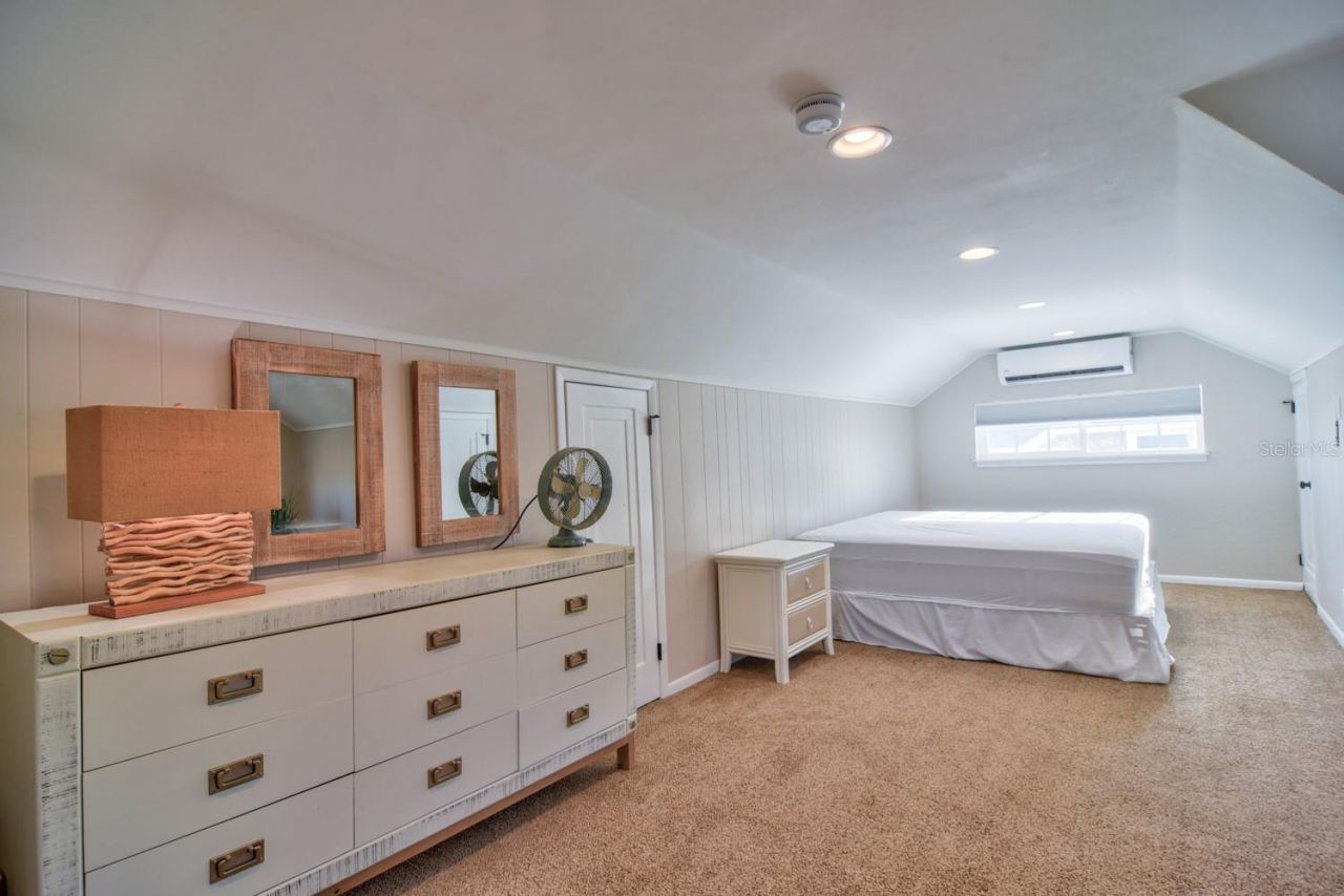 15565 Gulf Boulevard , Redington Beach, FL 33708 Photo