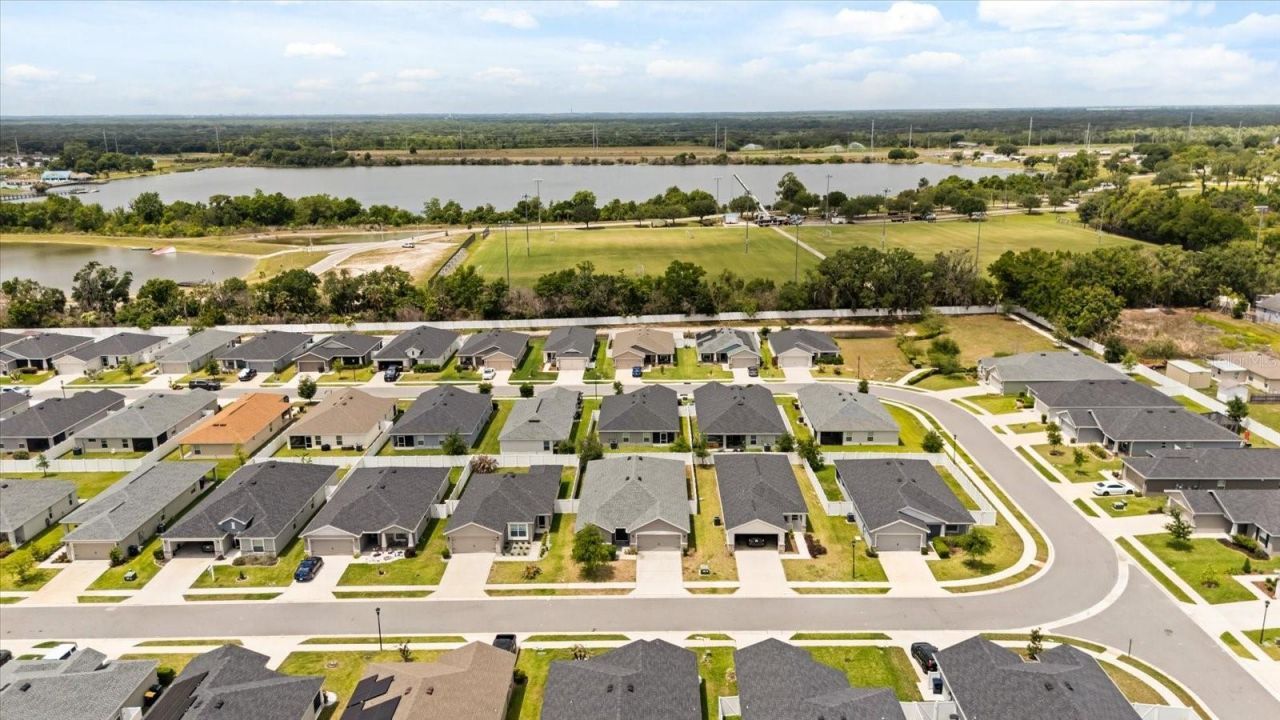 1385 Mezzavalle Way, Auburndale, FL 33823 Photo