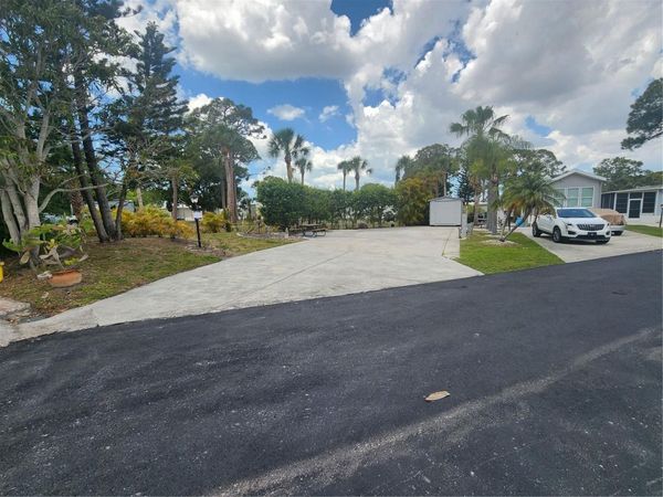 1674 UNIVERSITY PARKWAY, Unit 328, SARASOTA, FL 34243