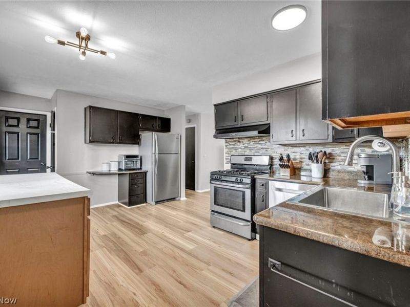 28523 Holly Drive , Olmsted Township, OH 44070 Photo 10