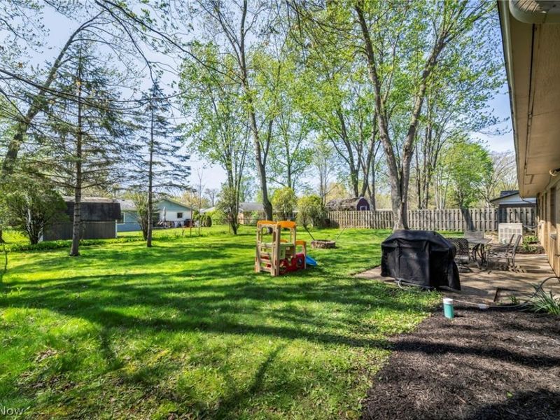 28523 Holly Drive , Olmsted Township, OH 44070 Photo 33