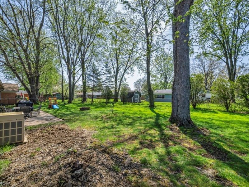 28523 Holly Drive , Olmsted Township, OH 44070 Photo 34