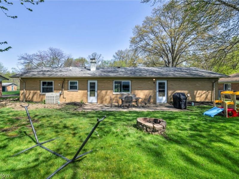 28523 Holly Drive , Olmsted Township, OH 44070 Photo 35