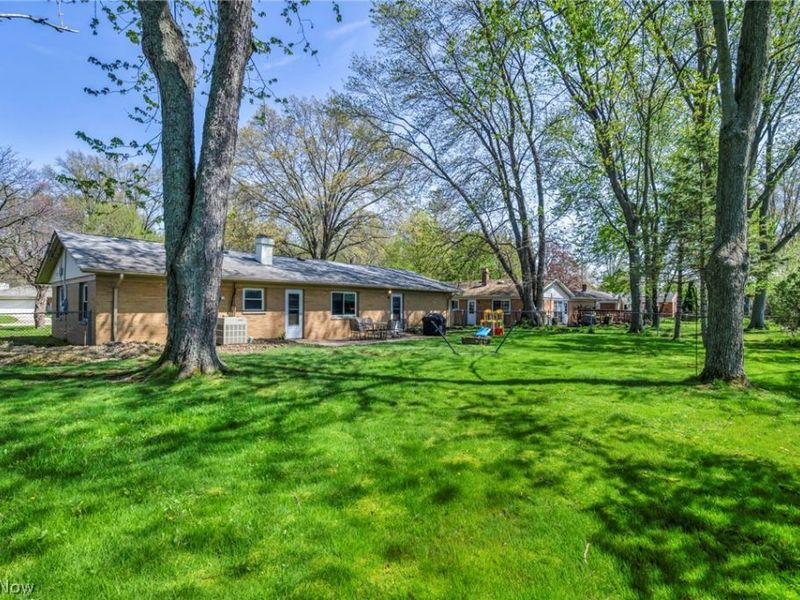 28523 Holly Drive , Olmsted Township, OH 44070 Photo 37