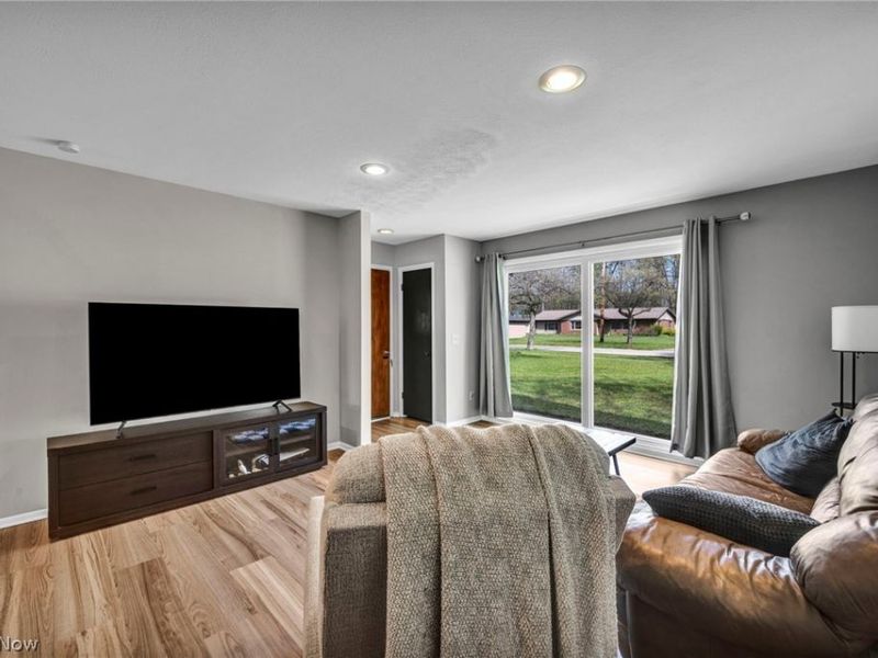 28523 Holly Drive , Olmsted Township, OH 44070 Photo 5