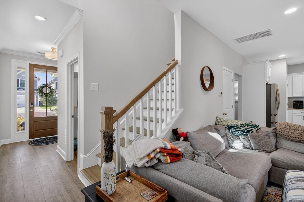 8658 Windsor Hill Boulevard Photo 17