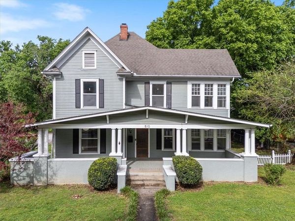 510 N Mount Olive Street , Siloam Springs, AR 72761