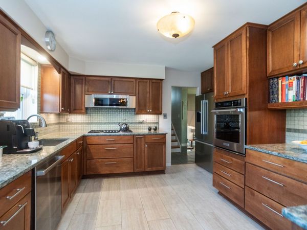 7650 Kenton Avenue , Skokie, IL 60076