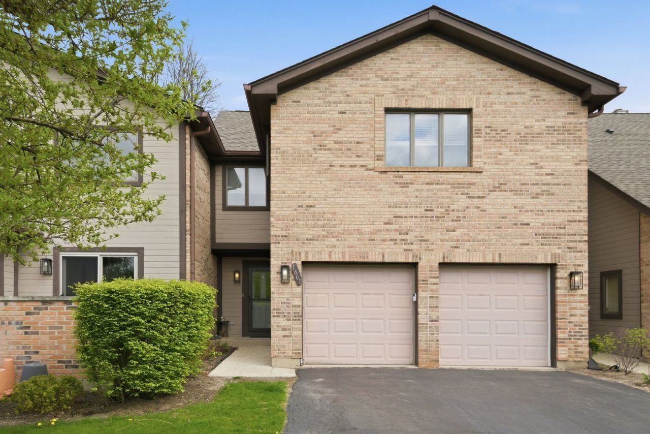 1661 Carmel Court , Hoffman Estates, IL 60169